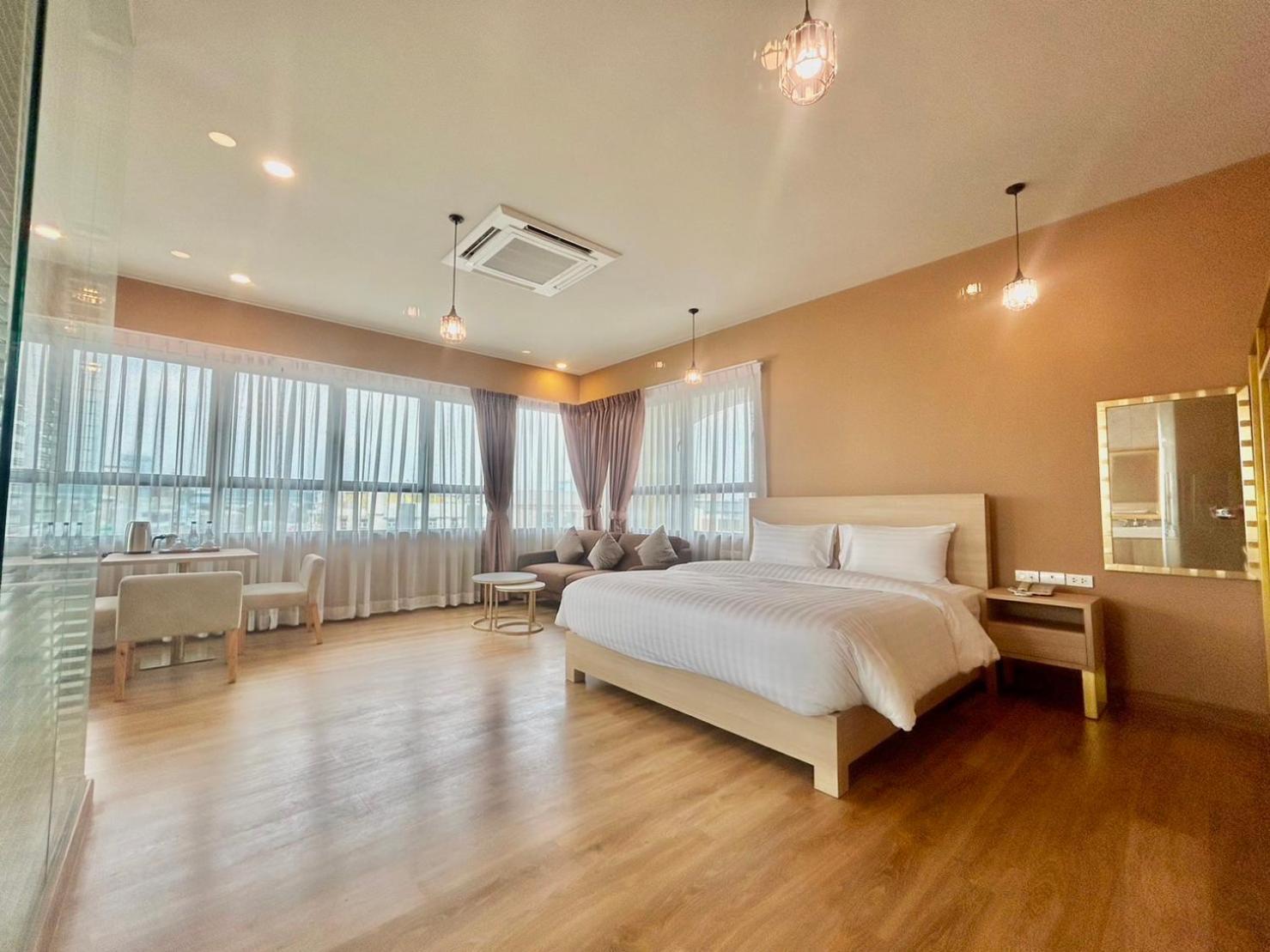 Siri Oriental Bangkok Hotel - SHA Extra Plus Kültér fotó