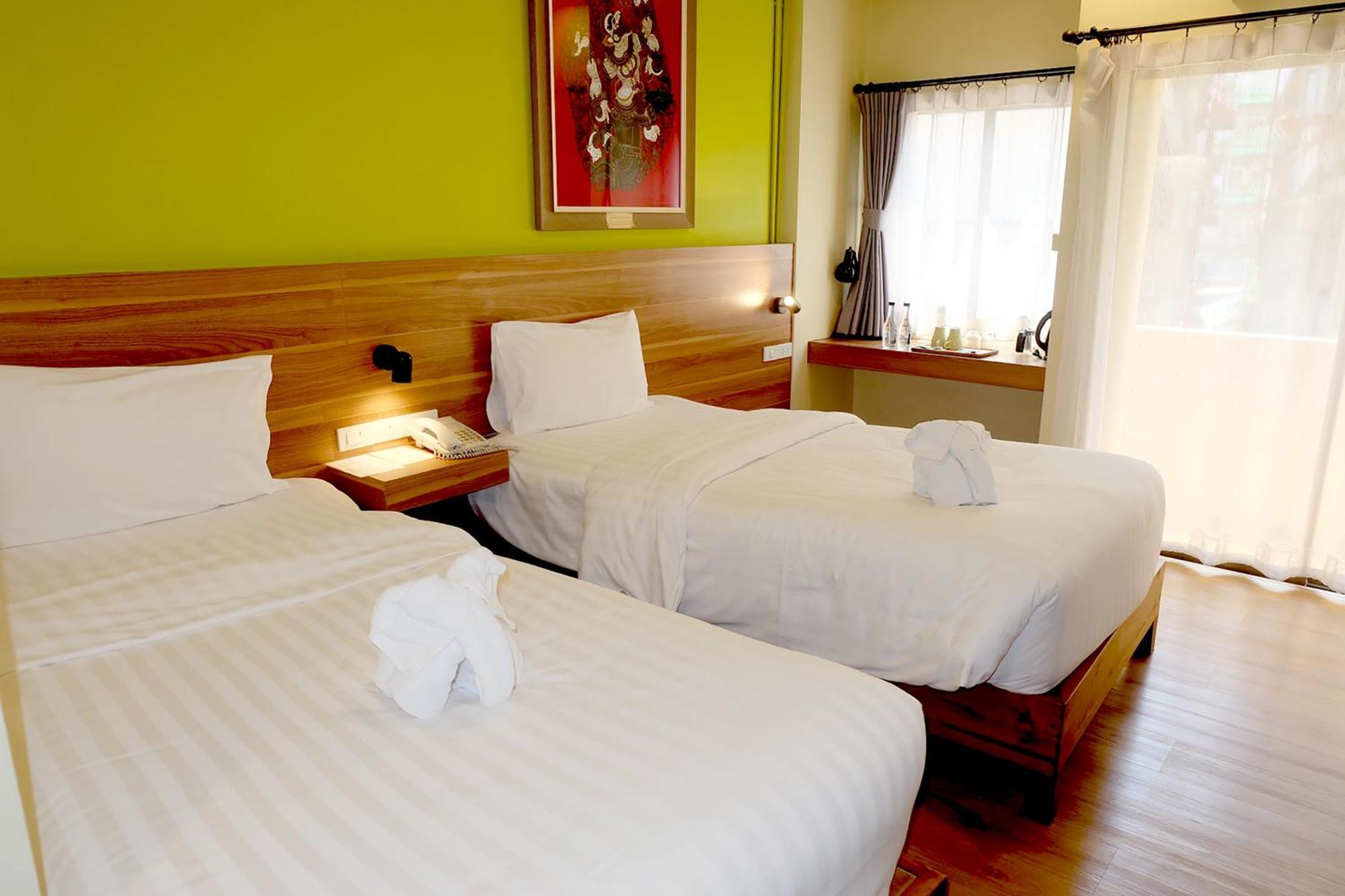 Siri Oriental Bangkok Hotel - SHA Extra Plus Szoba fotó